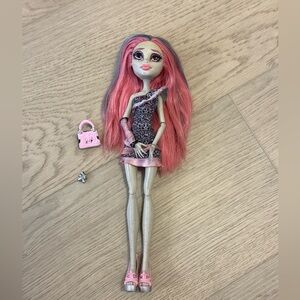 Monster High Ghouls Night Out Rochelle Goyle Missing Wings